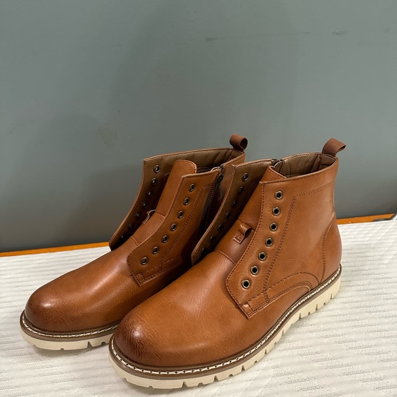STEVE MADDEN/ men’s cognac style boots - Picture 9 of 9